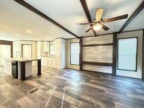 123 Norene St in Conroe, TX - Building Photo - Building Photo