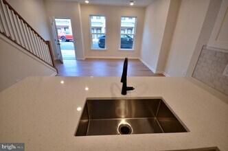 1305 Parker Blvd in West Windsor Township, NJ - Building Photo - Building Photo