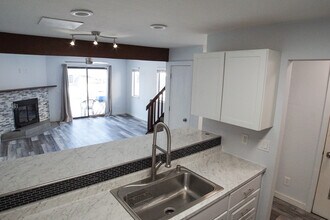 1741 E 53rd Ave in Anchorage, AK - Building Photo - Building Photo