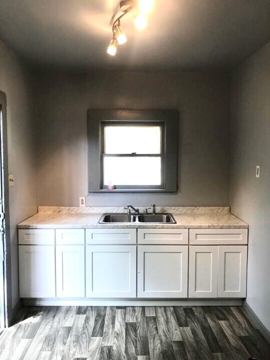 618 N 16th St in Waco, TX - Building Photo