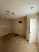420 W Alabama Ave in Chickasha, OK - Building Photo - Building Photo