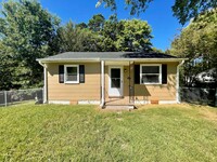 2812 Dexter Ave in Greensboro, NC - Building Photo - Building Photo