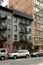 345 E 33rd St in New York, NY - Building Photo - Building Photo