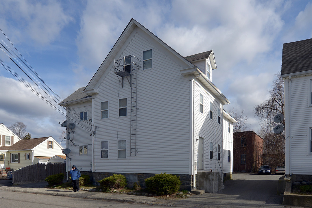 7 Mason St in Taunton, MA - Building Photo