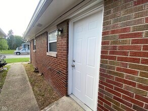 621 N Oxford St in Indianapolis, IN - Building Photo - Building Photo