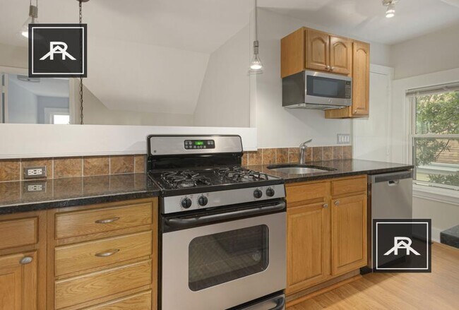13 Mansfield St in Boston, MA - Building Photo - Building Photo