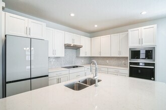 80 Overleaf Ln in Edgewood, FL - Building Photo - Building Photo