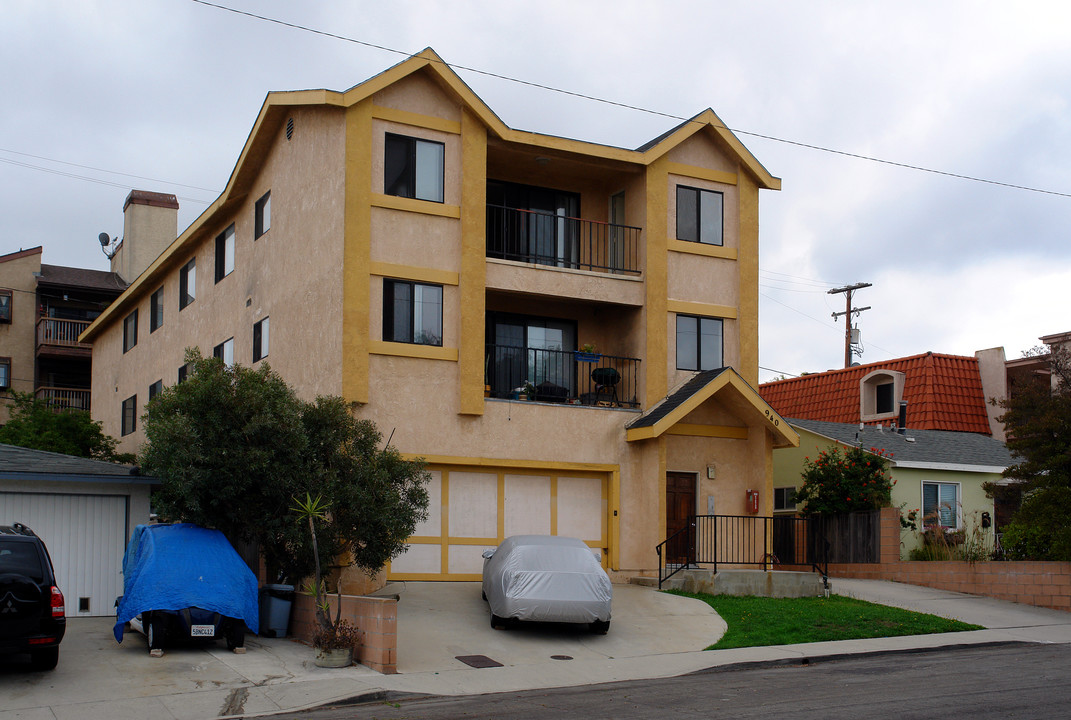 940 Cedar St in El Segundo, CA - Building Photo