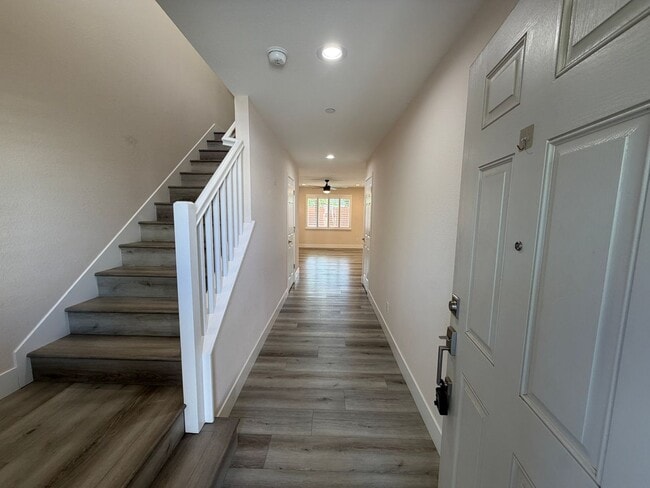 5728 Misty Wind Ct in Carmichael, CA - Building Photo - Building Photo