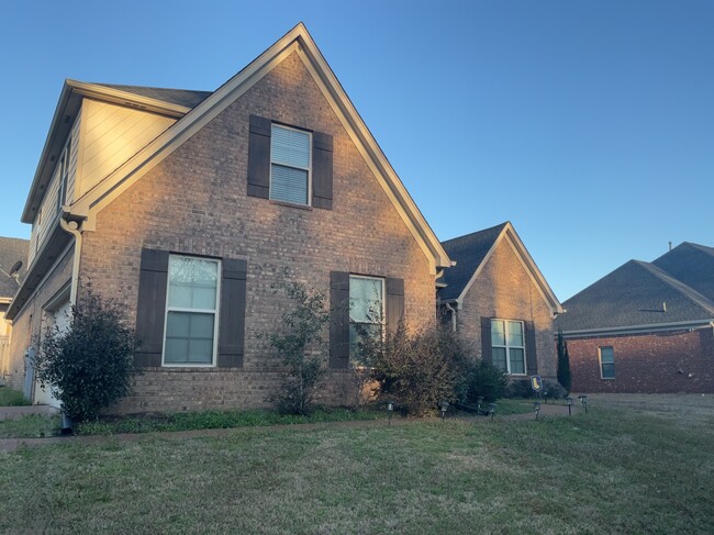 property at 5455 Meadowbriar Trail