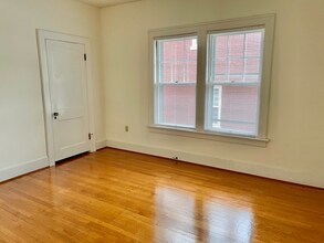 1326 Fontaine Rd in Lexington, KY - Building Photo - Building Photo