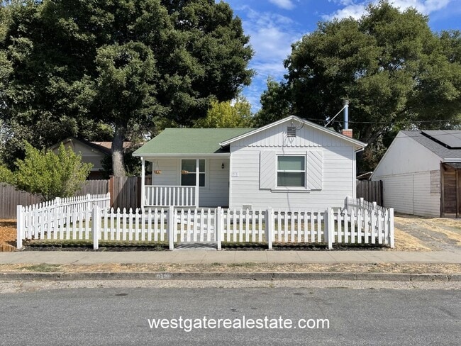 property at 811 G St