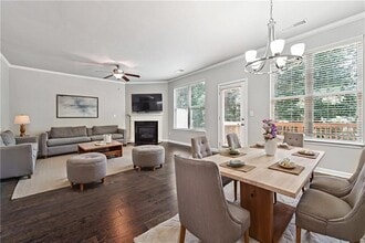 5590 Bright Cross Wy in Suwanee, GA - Building Photo - Building Photo