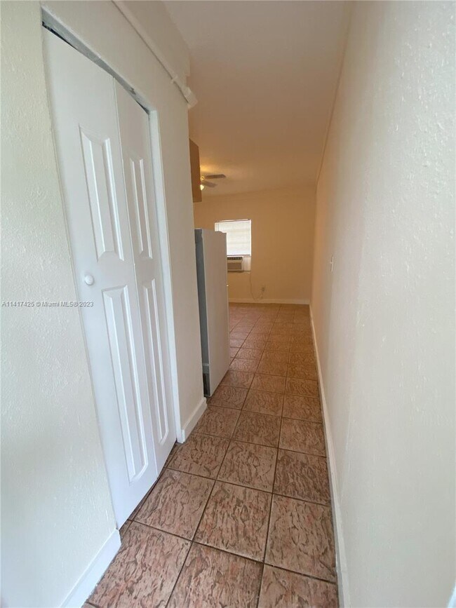 8411 Biscayne Blvd-Unit -10 in Miami, FL - Building Photo - Building Photo