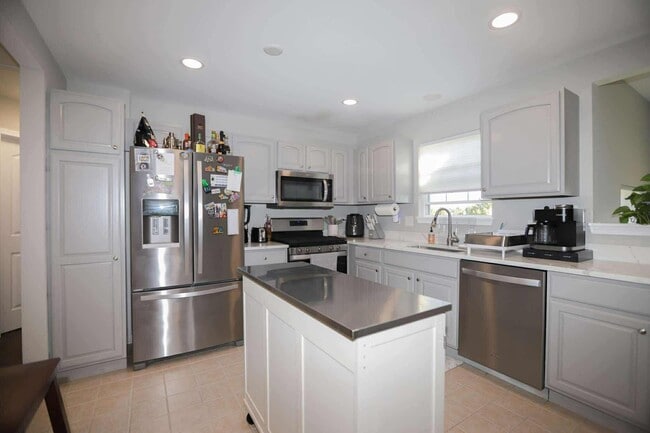 1117 Draper Rd in McHenry, IL - Building Photo - Building Photo