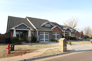 19 Gated luxury golf course Townhomes