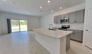 159 Riverfront Wy in Edgewater, FL - Building Photo - Building Photo