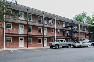 Green Mountain Apartments in Boone, NC - Building Photo