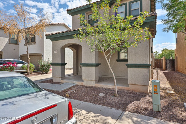 11201 W McKinley St in Avondale, AZ - Building Photo - Building Photo