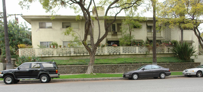 1540 Laurel St in South Pasadena, CA - Foto de edificio - Building Photo