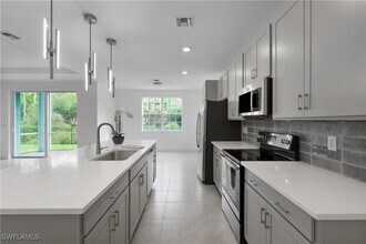 26390 Coco Cay Cir in Bonita Springs, FL - Building Photo - Building Photo