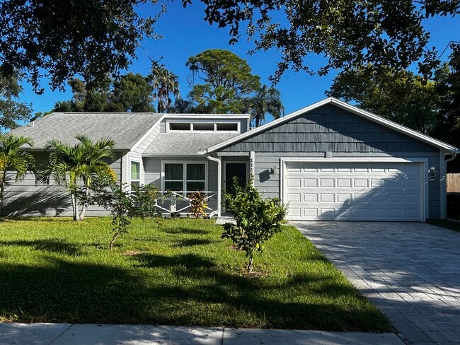 property at 3024 Woodpine Cir
