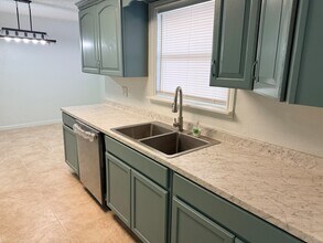 2501 Redbud Ave in Odessa, TX - Building Photo - Building Photo