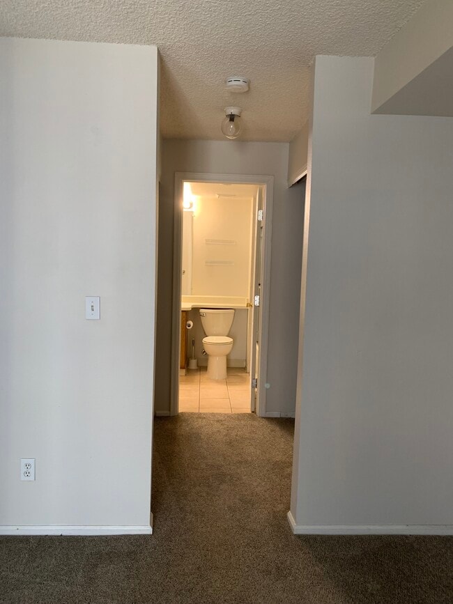 property at 2575 S Syracuse Way