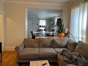 44 Berkeley St, Unit 1 in Somerville, MA - Building Photo - Building Photo