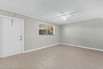 305 E Ocean Ave-Unit -105 in Boynton Beach, FL - Building Photo - Building Photo