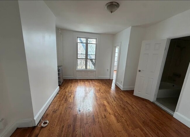 981 Hancock St, Unit 3 in Brooklyn, NY - Building Photo - Building Photo