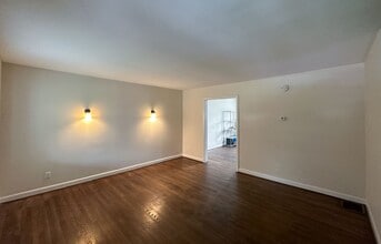 5417 Lothian Rd in Baltimore, MD - Building Photo - Building Photo