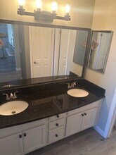 3030 Suncrest Dr, Unit 214 in San Diego, CA - Building Photo - Building Photo