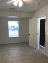 108 N Los Robles Dr in Goodyear, AZ - Building Photo - Building Photo