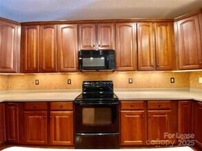 5232 Berkeley Estates Dr in Charlotte, NC - Building Photo - Building Photo