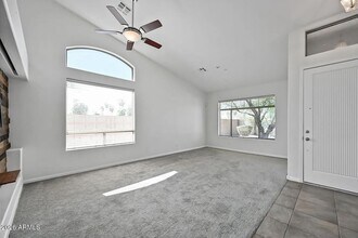 6401 E Waltann Ln in Scottsdale, AZ - Building Photo - Building Photo