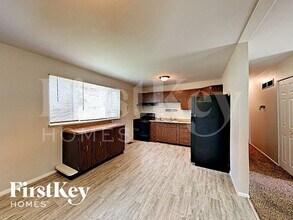 1140 Estes Dr in Florissant, MO - Building Photo - Building Photo