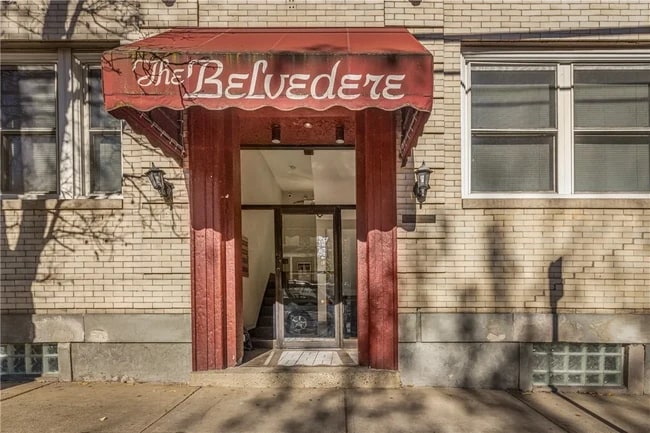 5523 Ellsworth Ave, Unit Ellsworth in Pittsburgh, PA - Building Photo - Building Photo