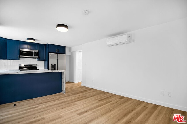 property at 1021 N Genesee Ave