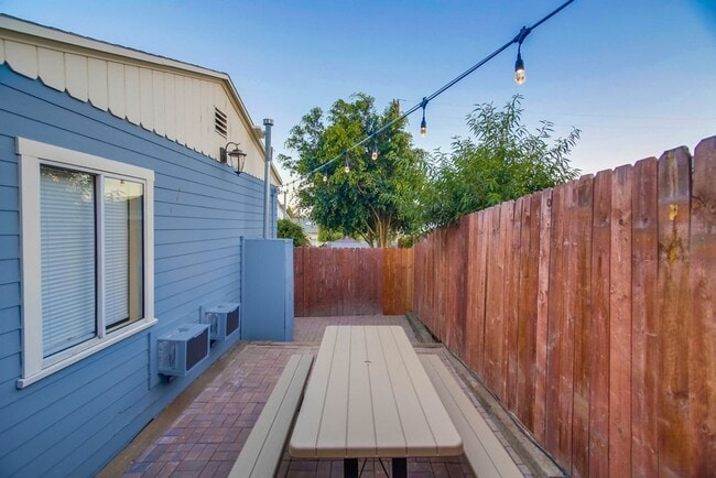 2483-2485 J St in San Diego, CA - Building Photo - Building Photo