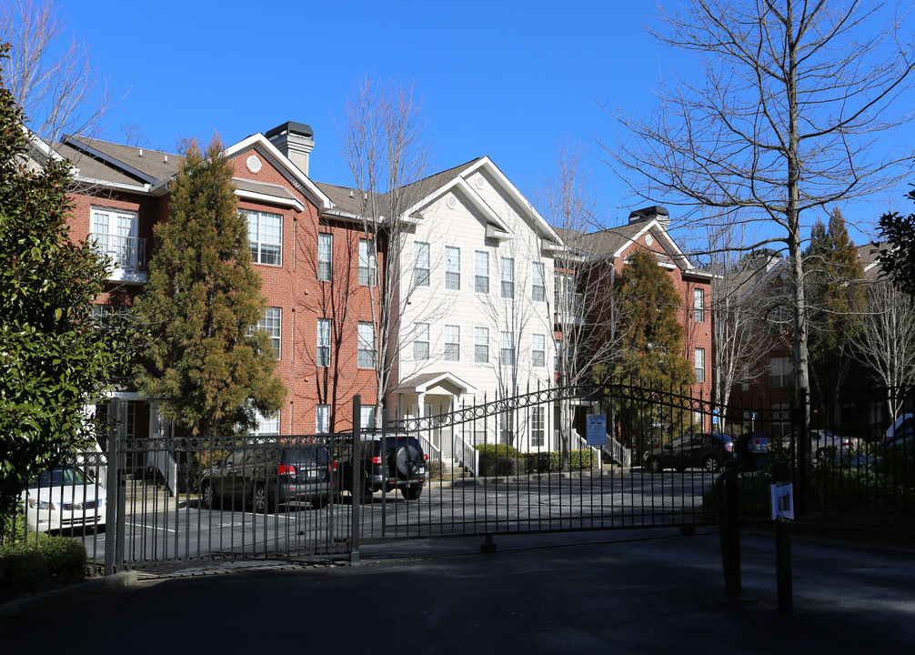 Brighton Court Condominiums in Atlanta, GA - Foto de edificio