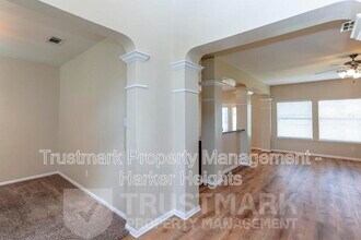 212 Crowfoot Dr in Harker Heights, TX - Building Photo - Building Photo