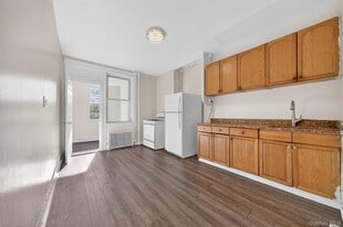 74 Oak St in Yonkers, NY - Building Photo