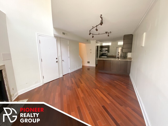 1014 W Grace St, Unit 944D-102