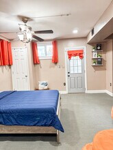 134 Mississippi Ave SE, Unit 1 in Washington, DC - Foto de edificio - Building Photo