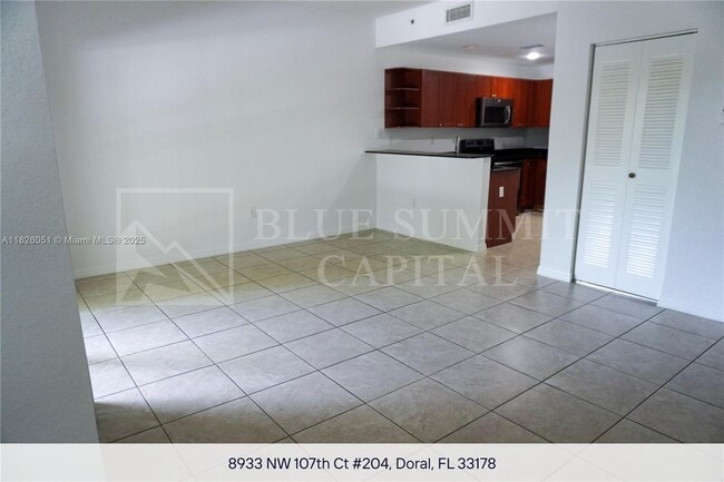 8933 NW 107th Ct, Unit 204 in Doral, FL - Building Photo - Building Photo
