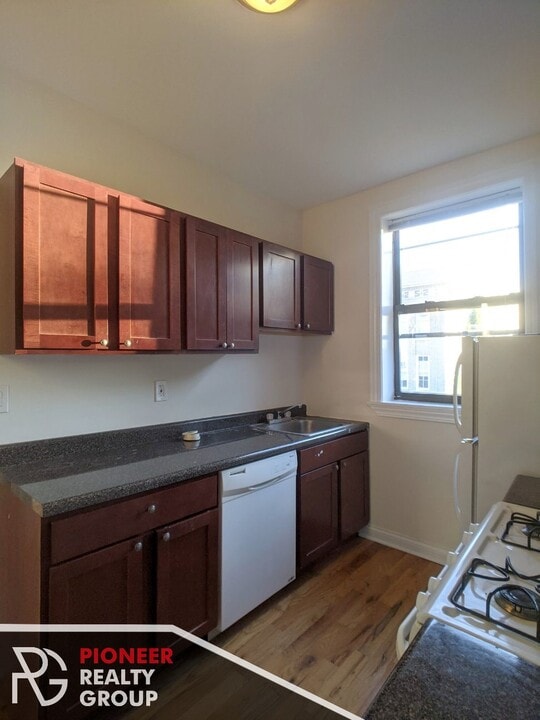 822 W Waveland Ave, Unit 1 in Chicago, IL - Foto de edificio