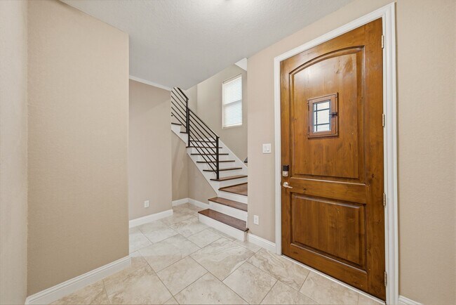 property at 1113 W 18th St