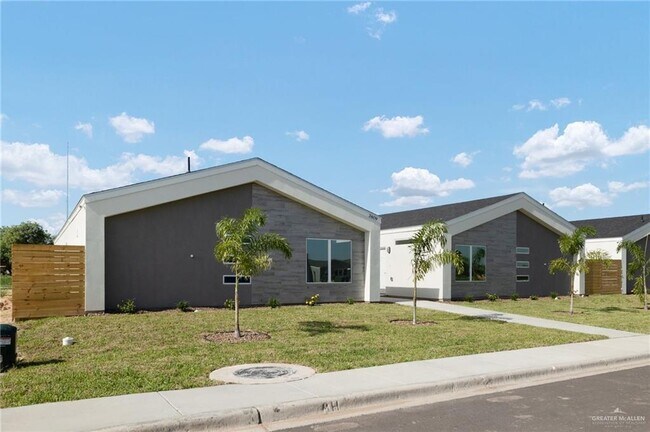 2609 Mockingbird in Weslaco, TX - Building Photo - Building Photo