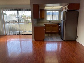 1110 E Wilson Ave in Glendale, CA - Building Photo - Building Photo